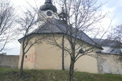 pohled zezadu zleva