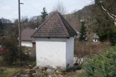 pohled zezadu zleva