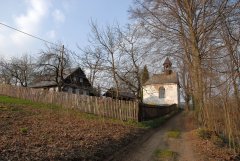 pohled zleva