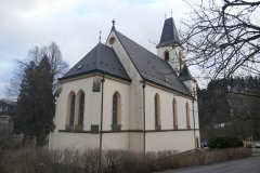 pohled zezadu zleva