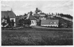 celkový pohled na Komáří vížku s kaplí