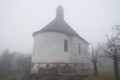 pohled zezadu zleva