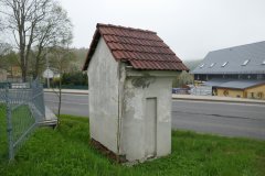 pohled zezadu zleva