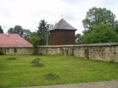 zvonice u kostela
