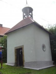pohled zepředu zprava