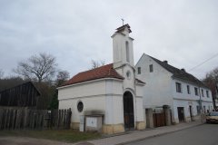 pohled zepředu zleva