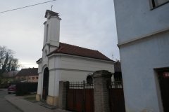 pohled zepředu zprava