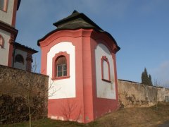 pohled zezadu zprava