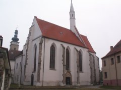 pohled zepředu zprava
