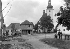 starší foto kostela