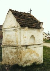 pohled zezadu zleva