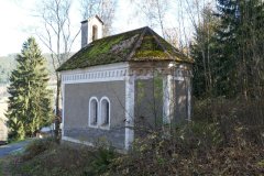 pohled zezadu zprava