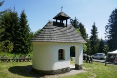 pohled zezadu zleva