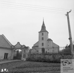 starší foto kostela