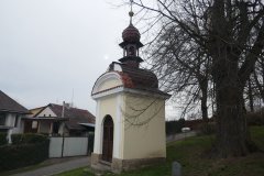 pohled zepředu zprava