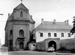 starší foto kostela