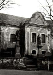 starší foto kostela