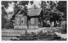historické foto původní kaple (vpravo)