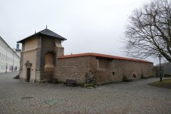 pohled zepředu zprava