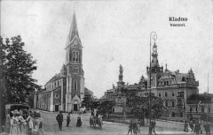 kostel na dobové pohlednici