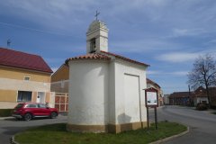 pohled zezadu zleva