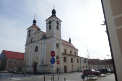 pohled zepředu zprava
