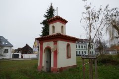 pohled zepředu zprava