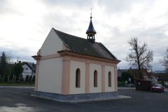 pohled zezadu zleva