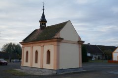 pohled zezadu zprava