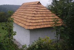 pohled zezadu zprava