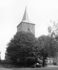 starší foto kostela - věž
