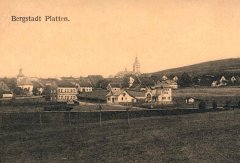 historické foto kaple (vlevo)