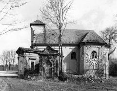 starší foto kaple (vpravo)