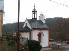 pohled zezadu zleva