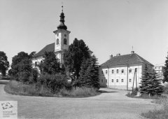 starší foto kostela