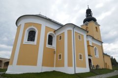 pohled zezadu zleva