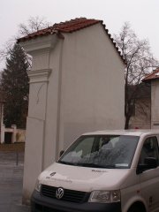 pohled zezadu zprava