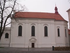 pohled zprava