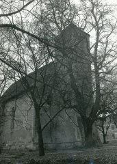 starší foto kostela - pohled zepředu zleva