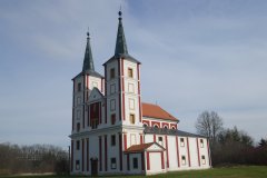 pohled zepředu zprava