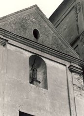 průčelí kostela
