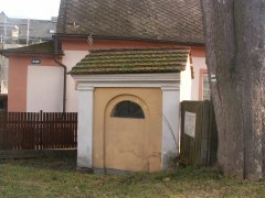 pohled zezadu zprava