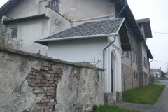 pohled zleva