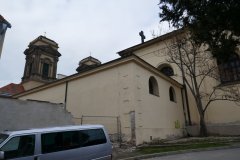 pohled zezadu zprava