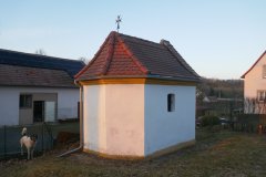 pohled zezadu zleva
