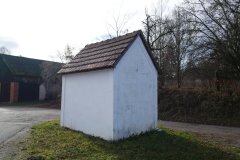pohled zezadu zprava