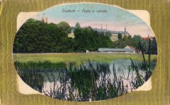 kaple na dobové pohlednici