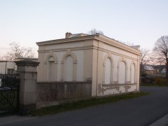 pohled zezadu zleva