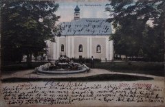 dobová pohlednice s motivem kostela