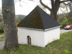 pohled zezadu zprava